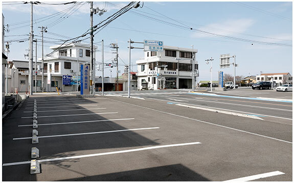 西中歯科医院駐車場